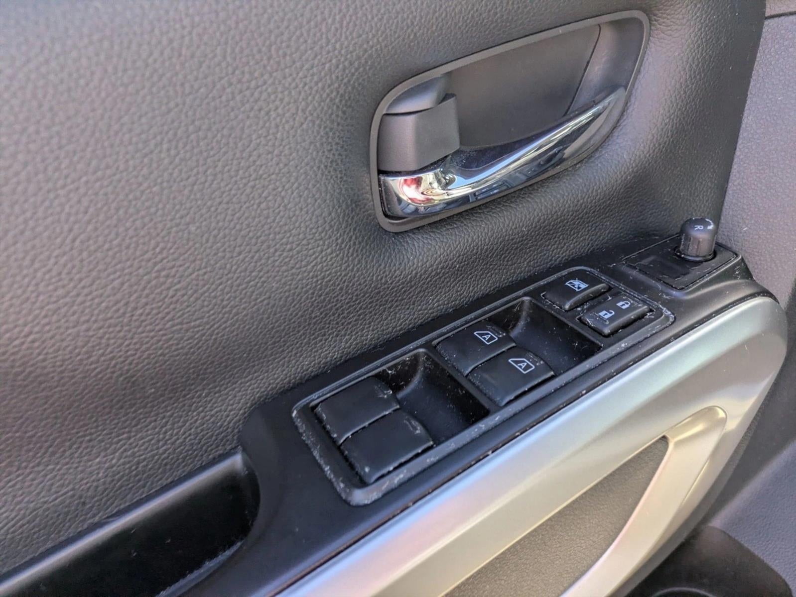 2023 Nissan Titan 4x2 Crew Cab SV