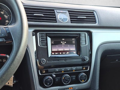 2016 Volkswagen Passat 4dr Sdn 1.8T Auto S PZEV