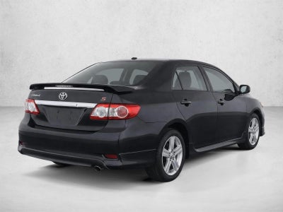 2013 Toyota Corolla 4dr Sdn Auto S (Natl)