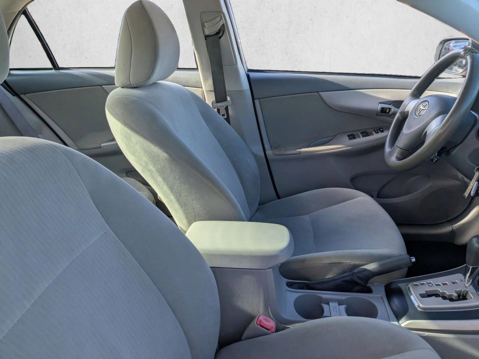 2010 Toyota Corolla 4dr Sdn Auto LE (Natl)