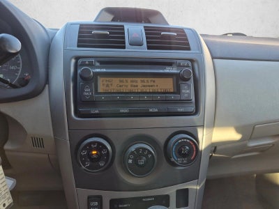 2012 Toyota Corolla 4dr Sdn Auto LE (Natl)