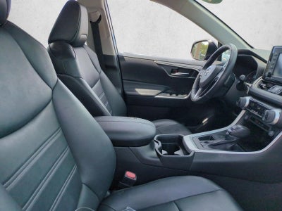 2021 Toyota RAV4 XLE Premium FWD (Natl)