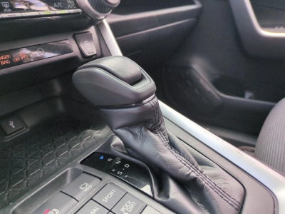 2020 Toyota RAV4 LE AWD (Natl)