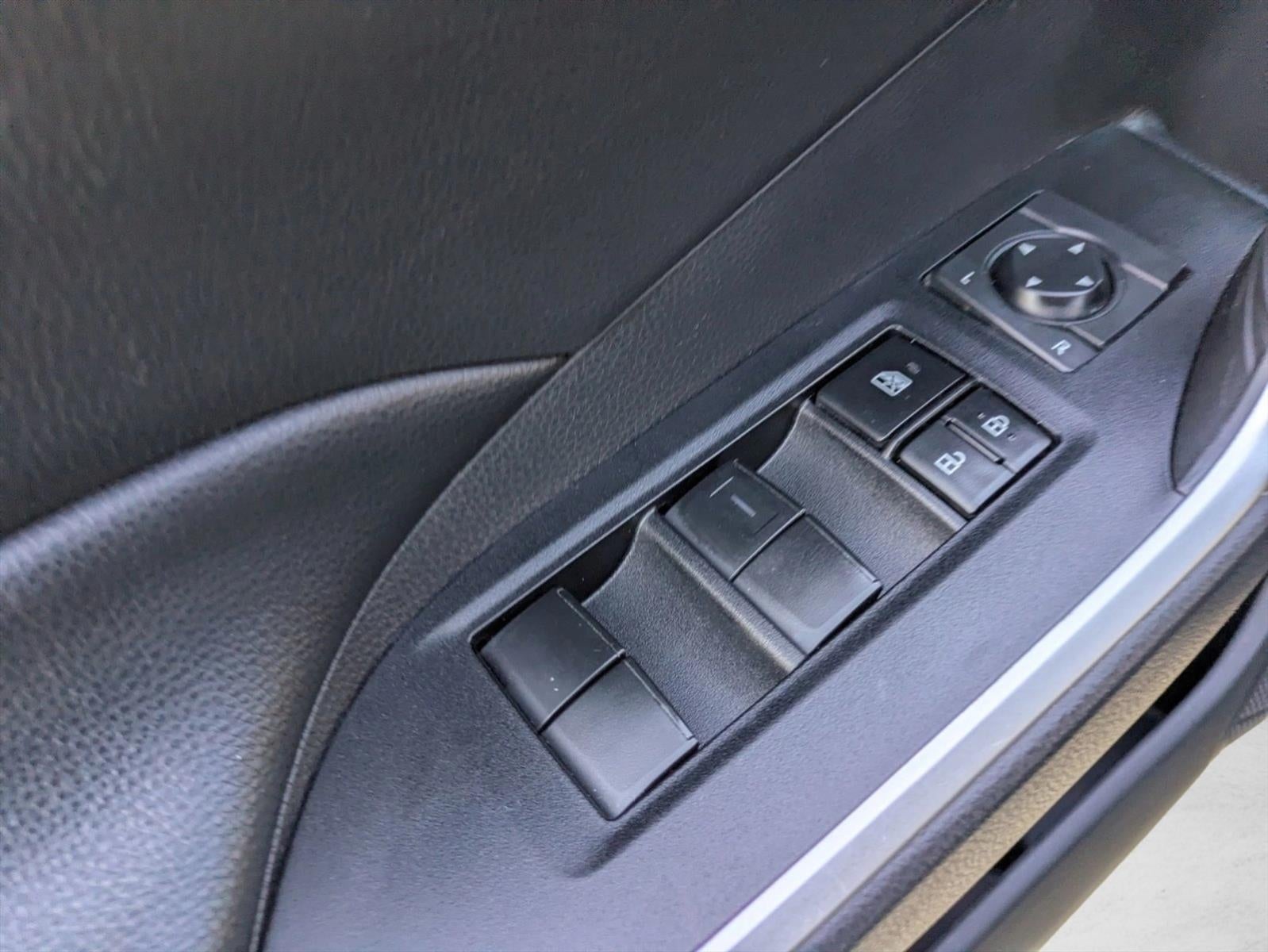 2019 Toyota RAV4 LE FWD (GS)