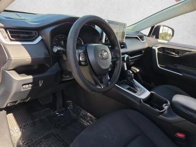 2023 Toyota RAV4 LE FWD (GS)