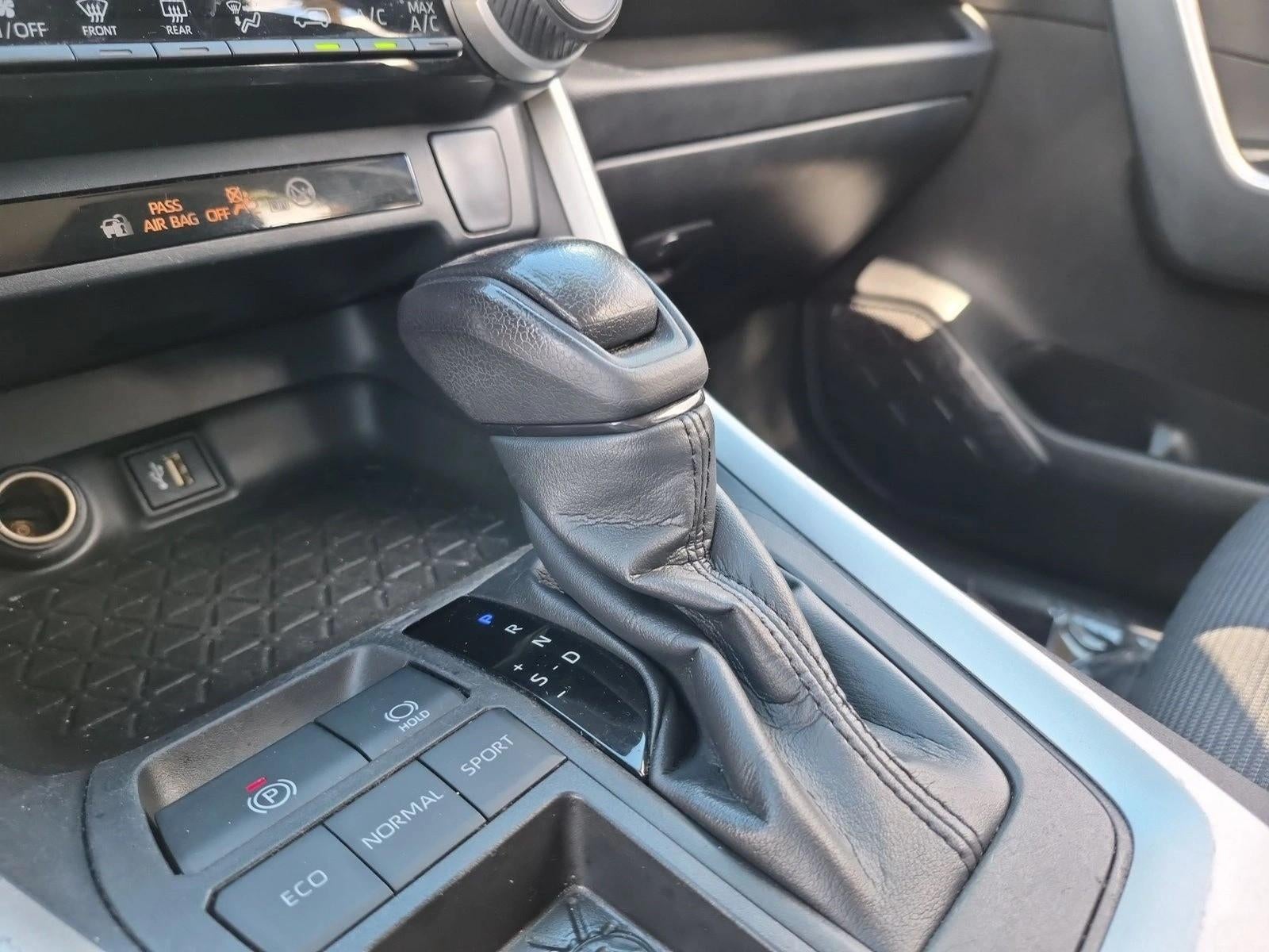 2023 Toyota RAV4 LE FWD (GS)