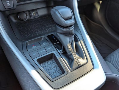 2023 Toyota RAV4 LE FWD (GS)