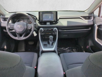 2020 Toyota RAV4 LE FWD (GS)