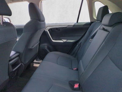 2020 Toyota RAV4 LE FWD (GS)