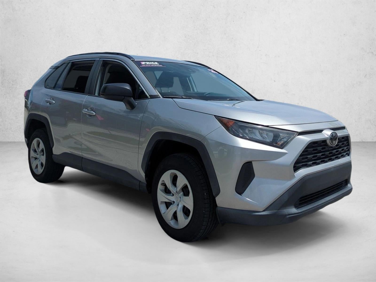 2020 Toyota RAV4 LE FWD (GS)