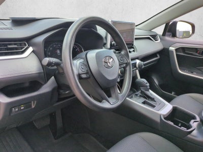 2023 Toyota RAV4 LE FWD (GS)