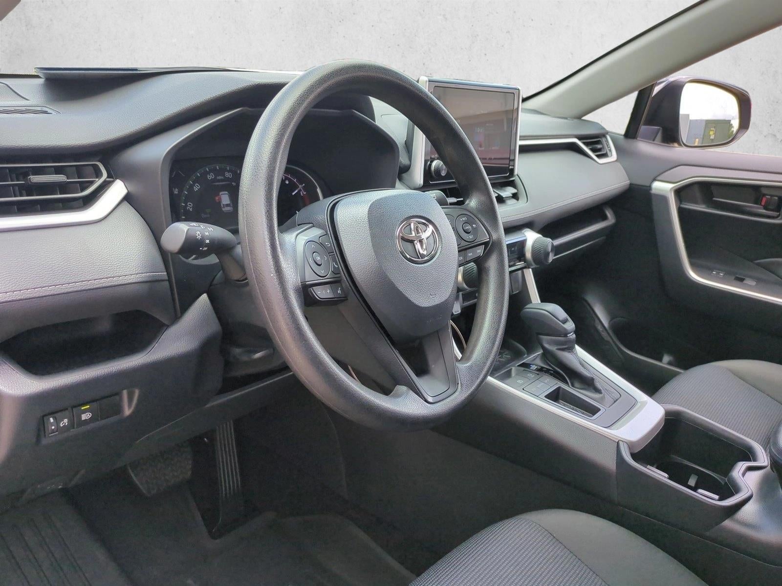2023 Toyota RAV4 LE FWD (GS)