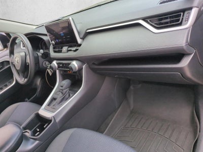 2023 Toyota RAV4 LE FWD (GS)