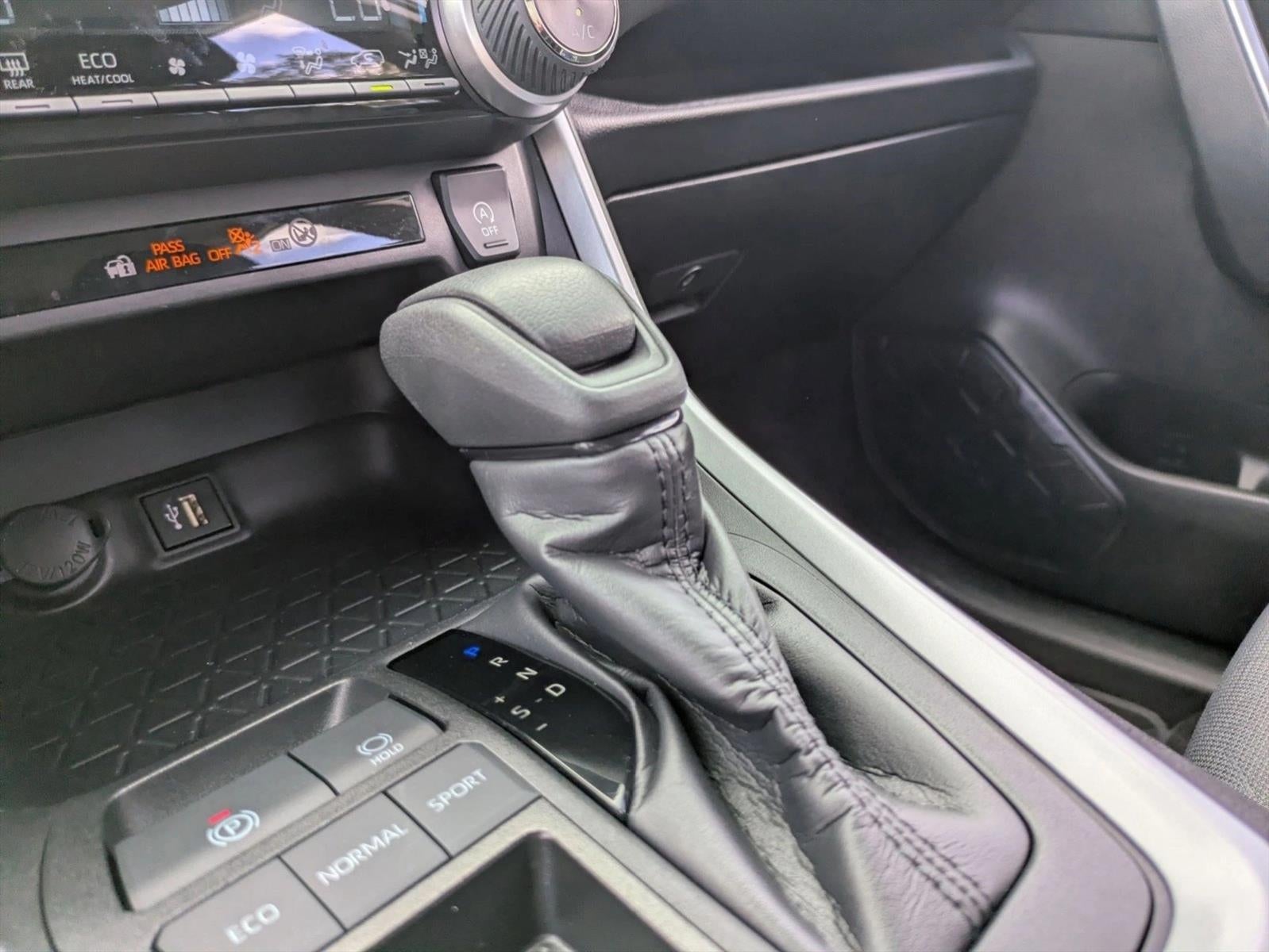 2024 Toyota RAV4 XLE FWD (GS)