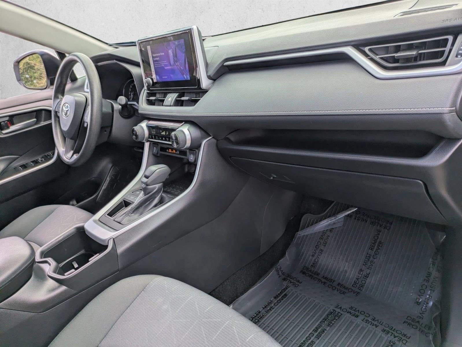 2024 Toyota RAV4 XLE FWD (GS)