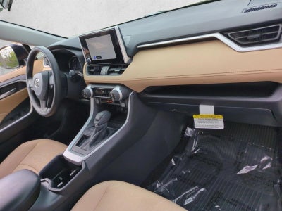 2025 Toyota RAV4 XLE FWD (GS)