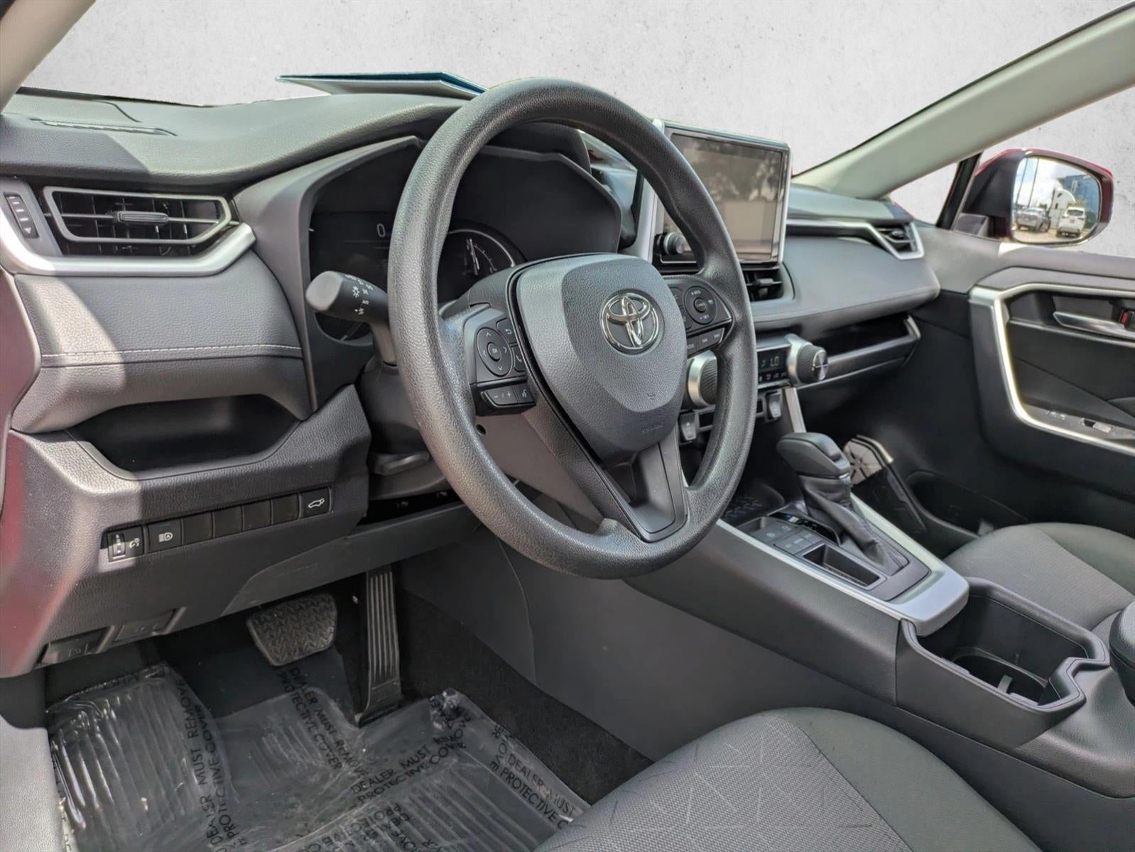 2025 Toyota RAV4 XLE FWD (GS)