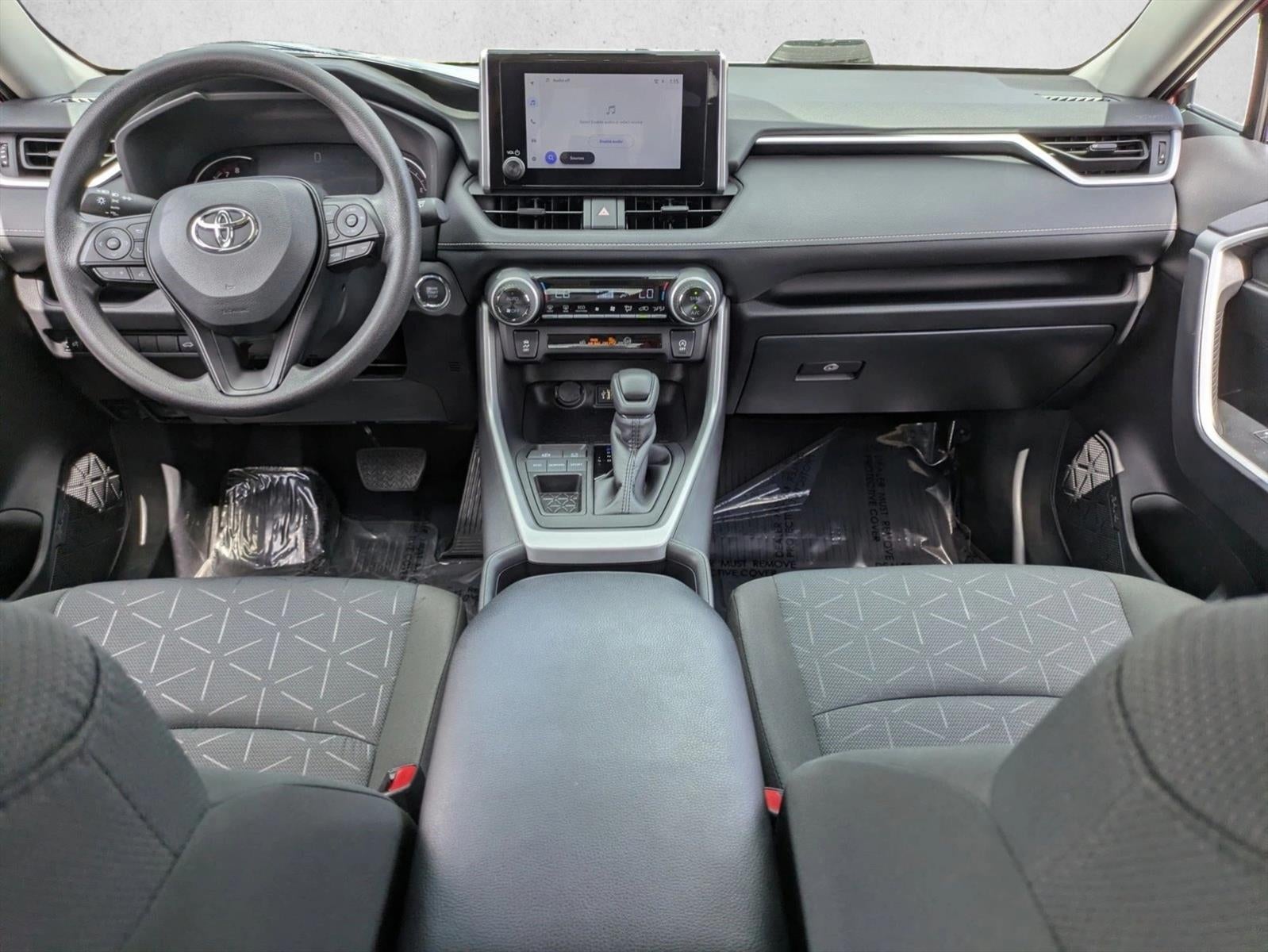 2025 Toyota RAV4 XLE FWD (GS)
