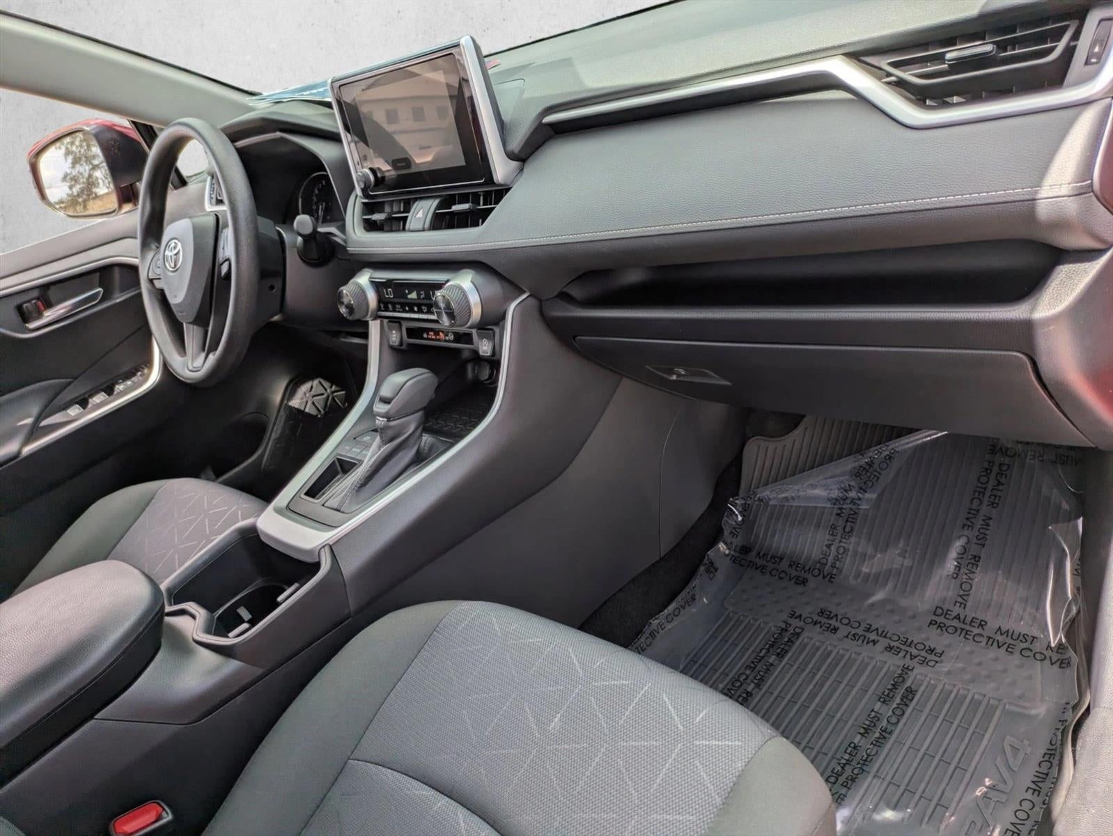 2025 Toyota RAV4 XLE FWD (GS)