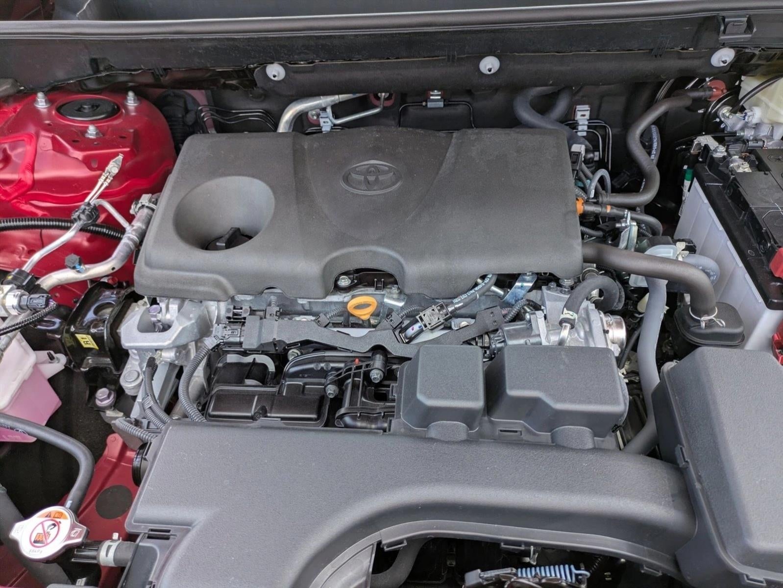 2025 Toyota RAV4 XLE FWD (GS)