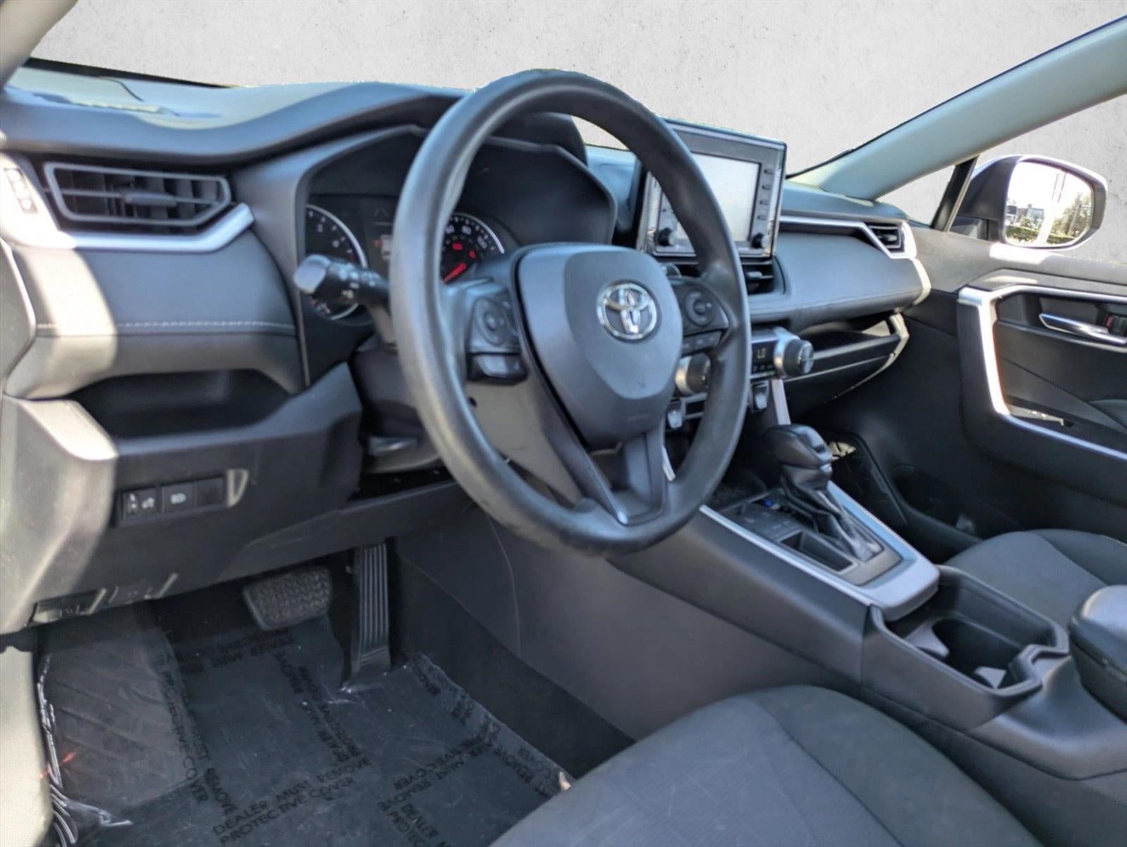 2021 Toyota RAV4 XLE FWD (GS)