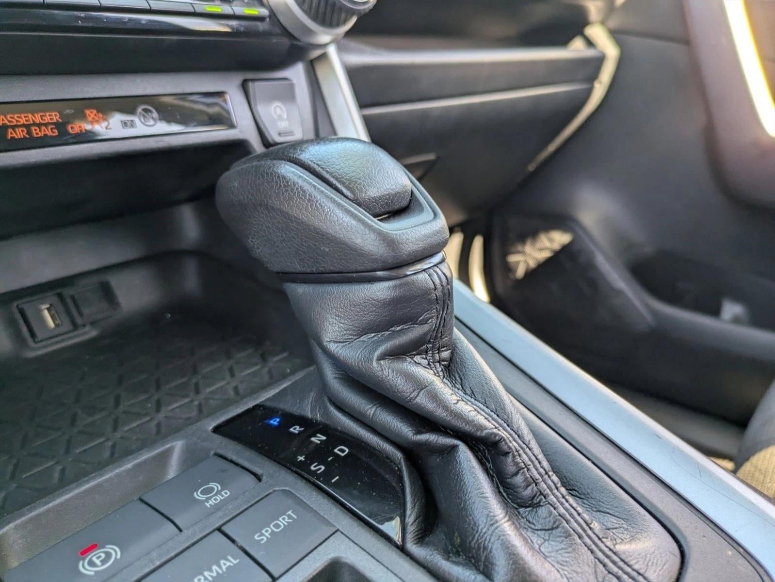 2021 Toyota RAV4 XLE FWD (GS)