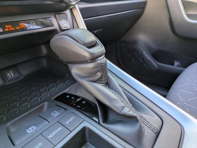 2024 Toyota RAV4 XLE FWD (Natl)