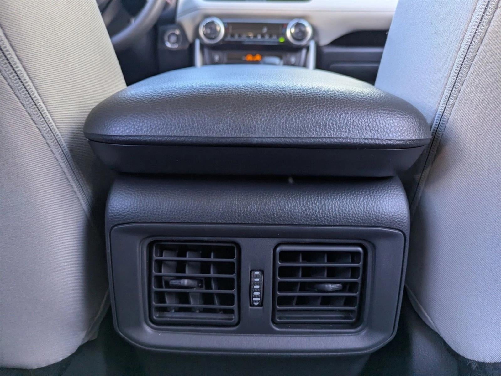 2024 Toyota RAV4 XLE FWD (Natl)