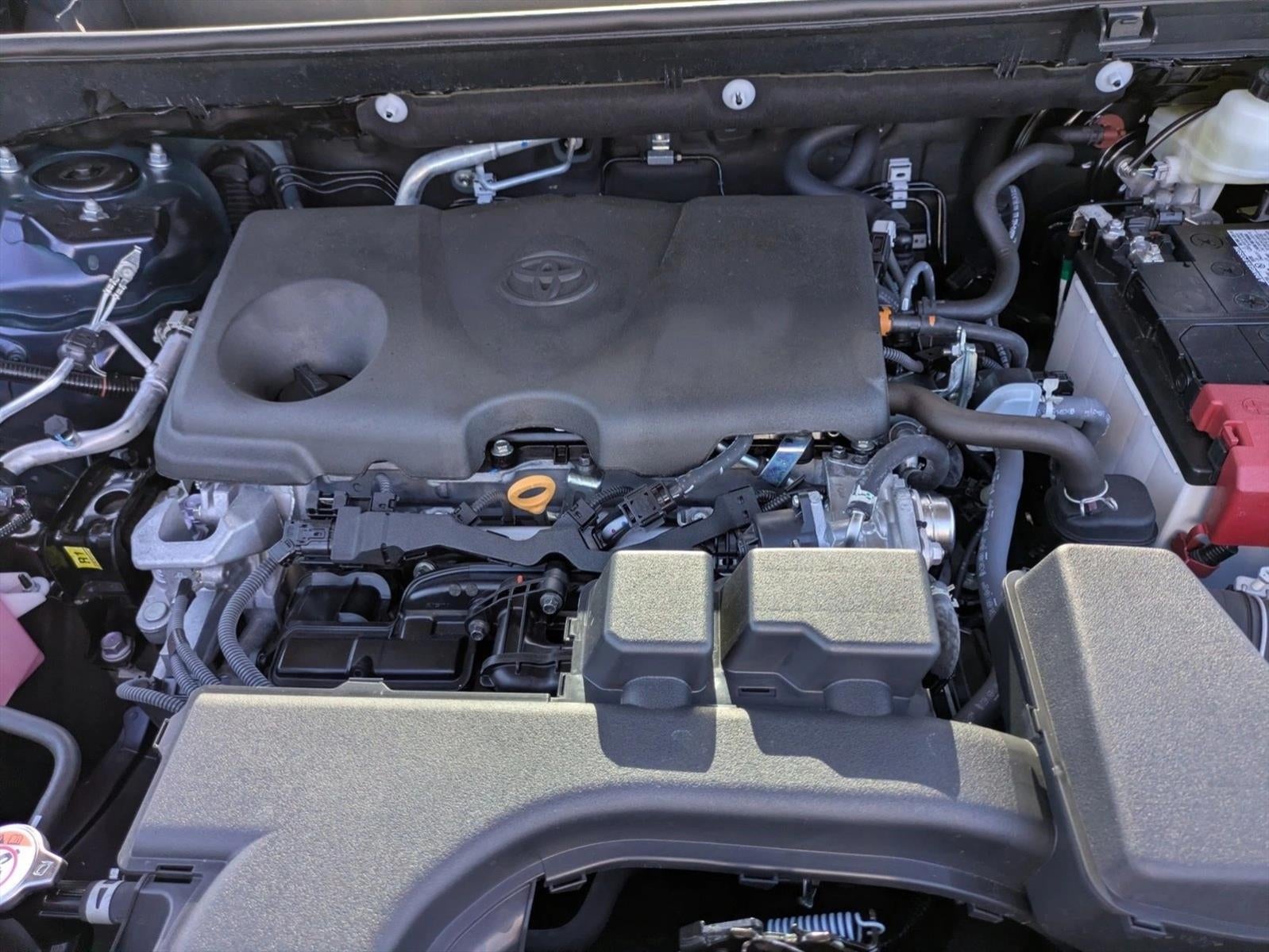 2025 Toyota RAV4 XLE FWD (GS)