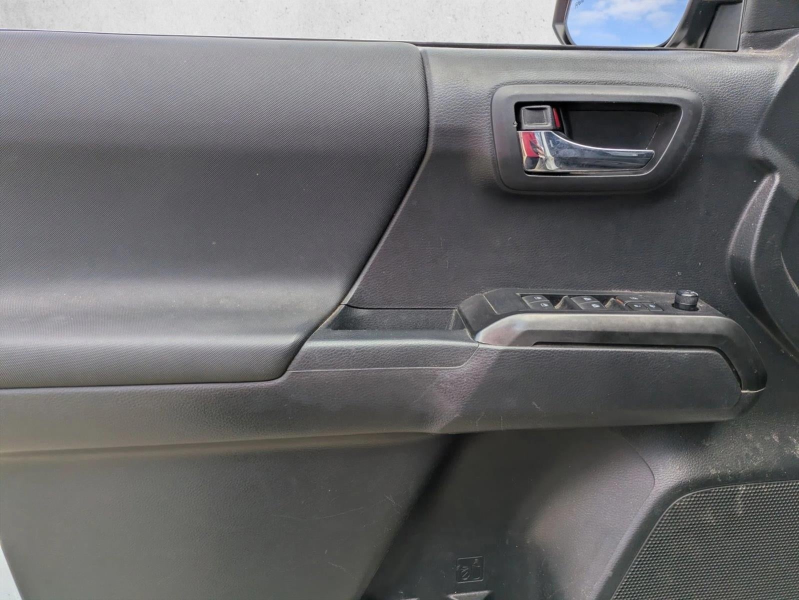 2022 Toyota Tacoma 2WD 2WD TRD Sport Double Cab 5' Bed V6 AT (Natl)