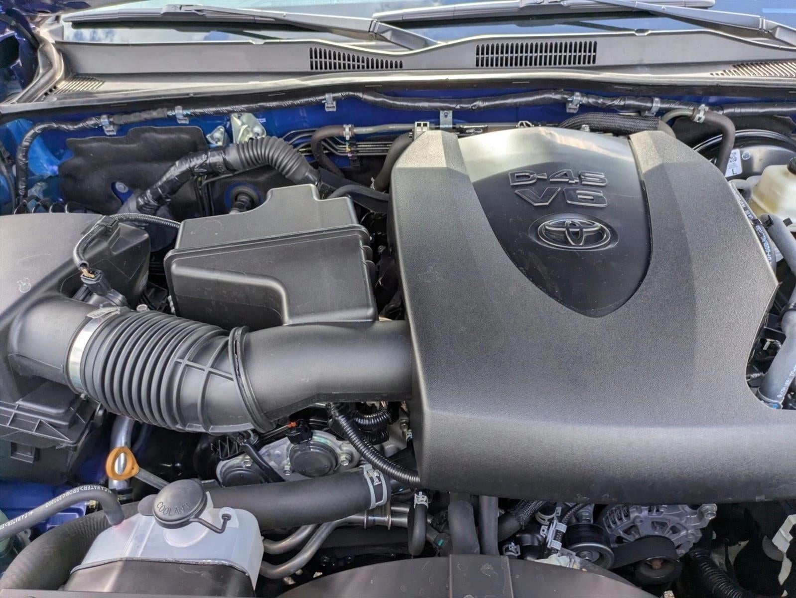 2023 Toyota Tacoma 2WD 2WD SR5 Double Cab 5' Bed V6 AT (GS)