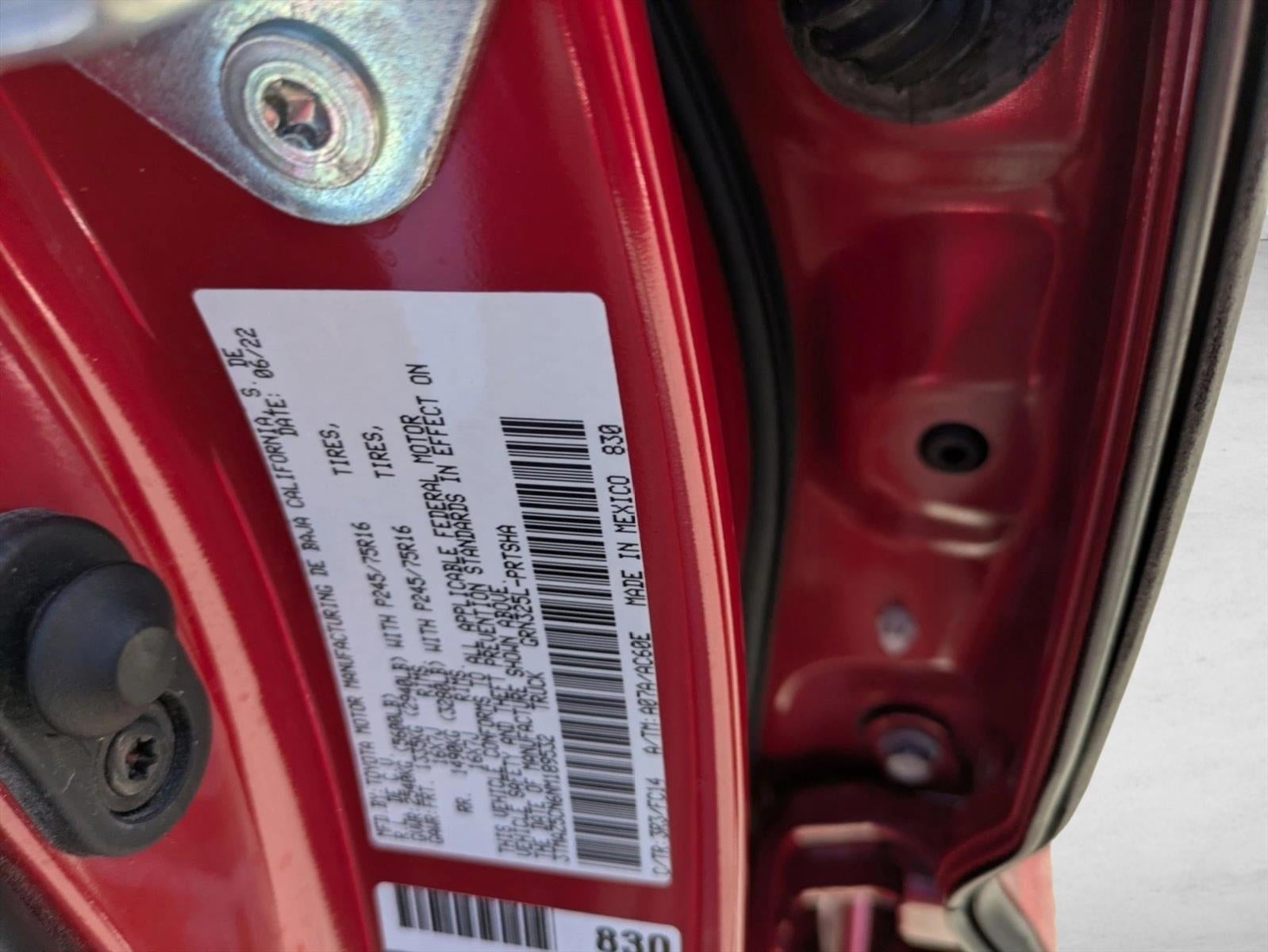 2022 Toyota Tacoma 2WD 2WD SR5 Double Cab 5' Bed V6 AT (GS)