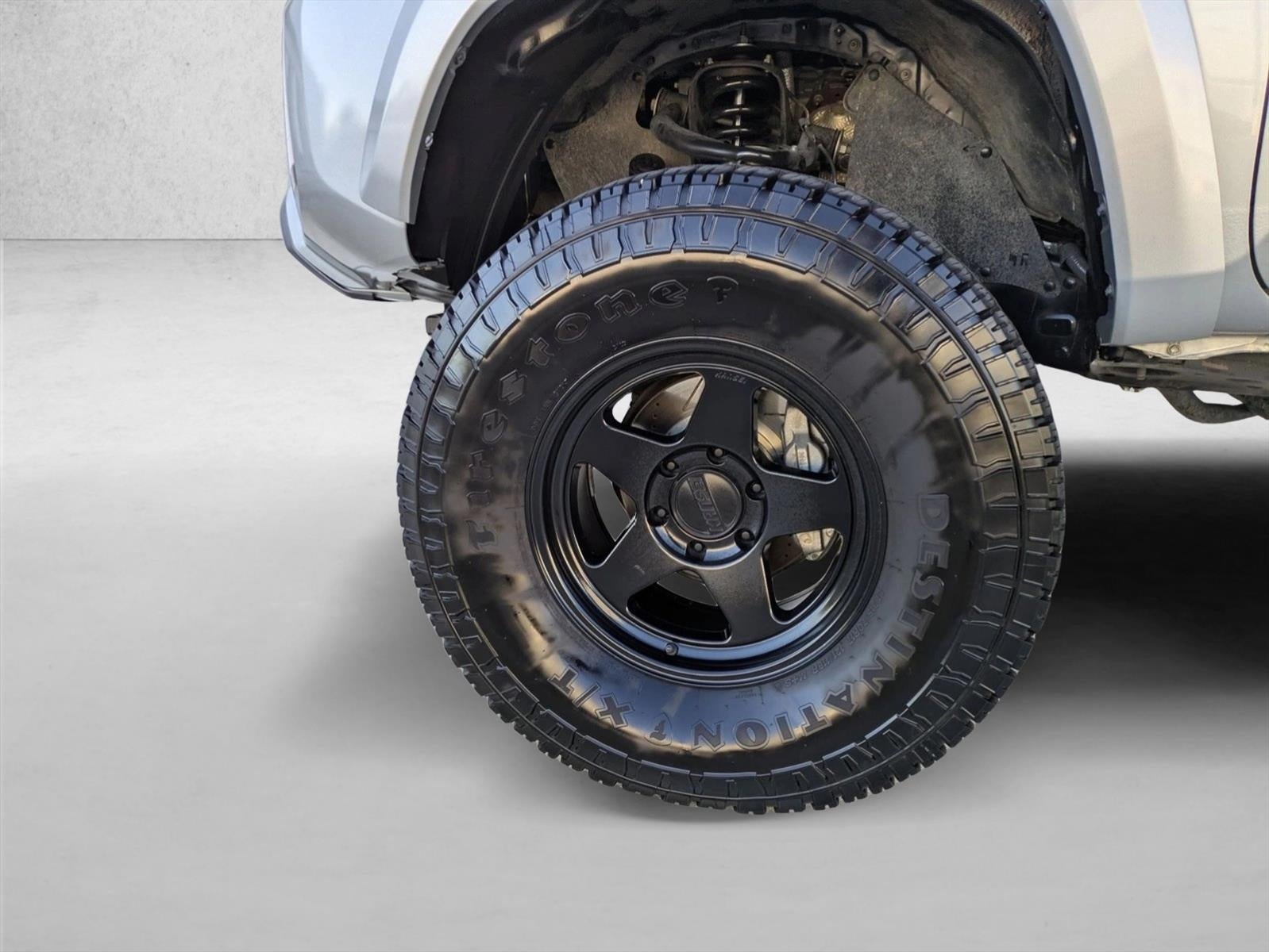 2023 Toyota Tacoma 4WD 4WD SR5 Double Cab 5' Bed V6 AT (GS)