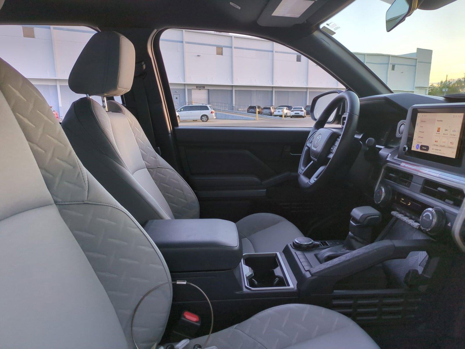 2025 Toyota Tacoma 4WD 4WD SR5 Double Cab 5' Bed AT (GS)