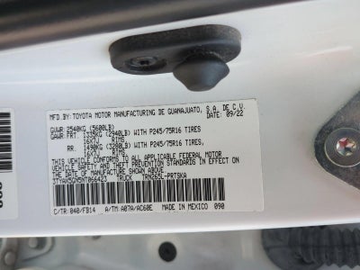 2022 Toyota Tacoma 2WD 2WD SR Double Cab 5' Bed I4 AT (GS)