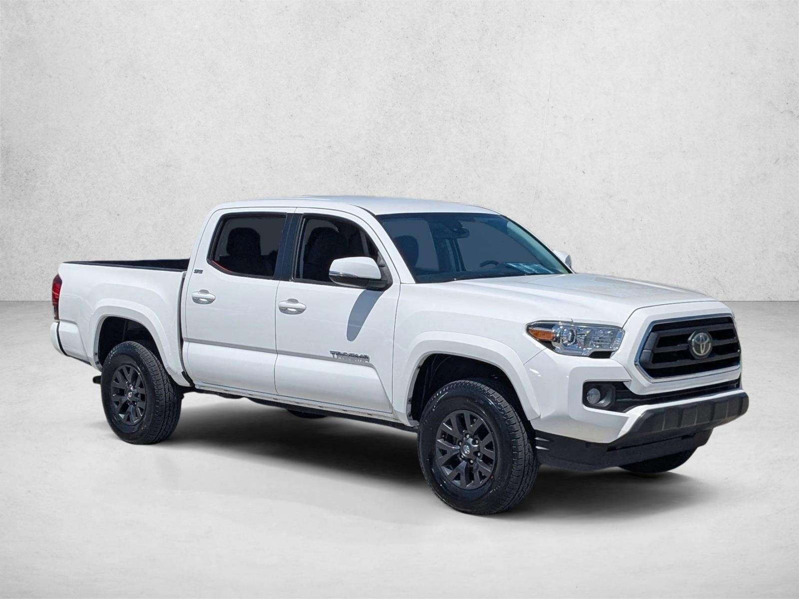 2022 Toyota Tacoma 2WD 2WD SR5 Double Cab 5' Bed V6 AT (GS)