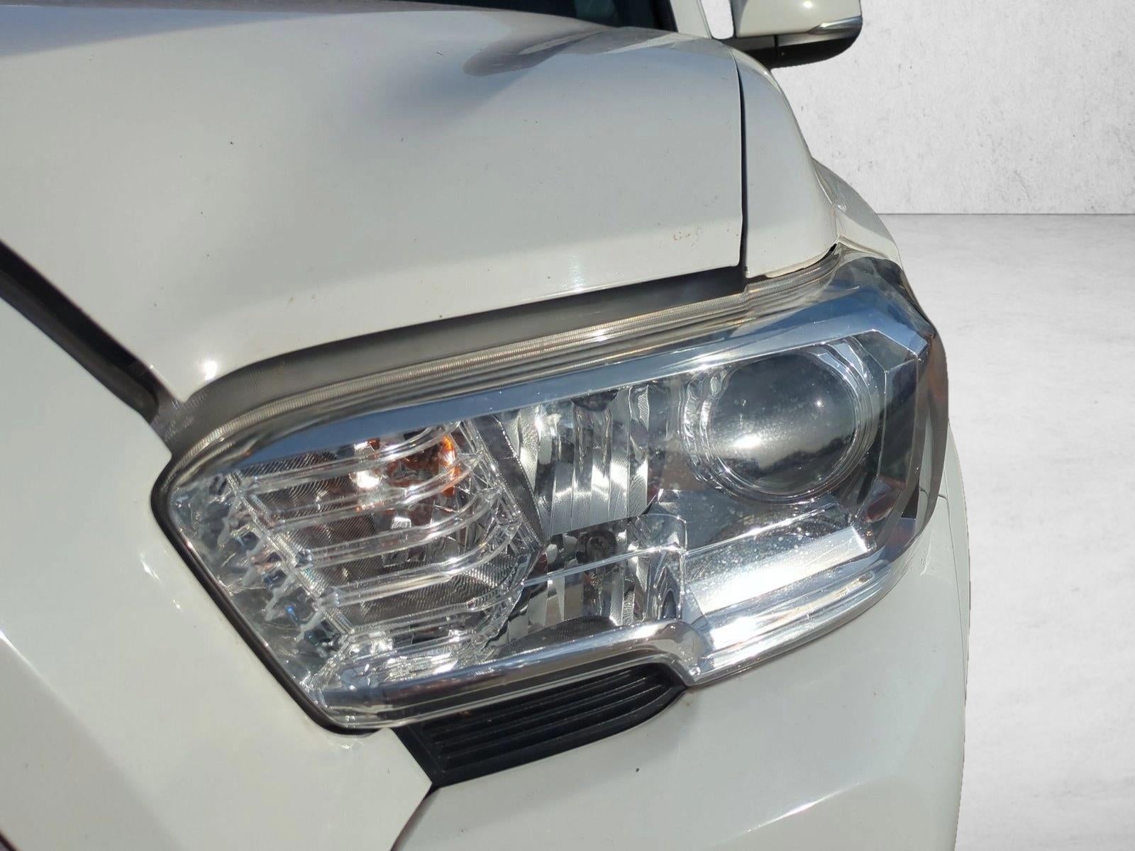 2022 Toyota Tacoma 2WD 2WD SR5 Double Cab 5' Bed V6 AT (GS)