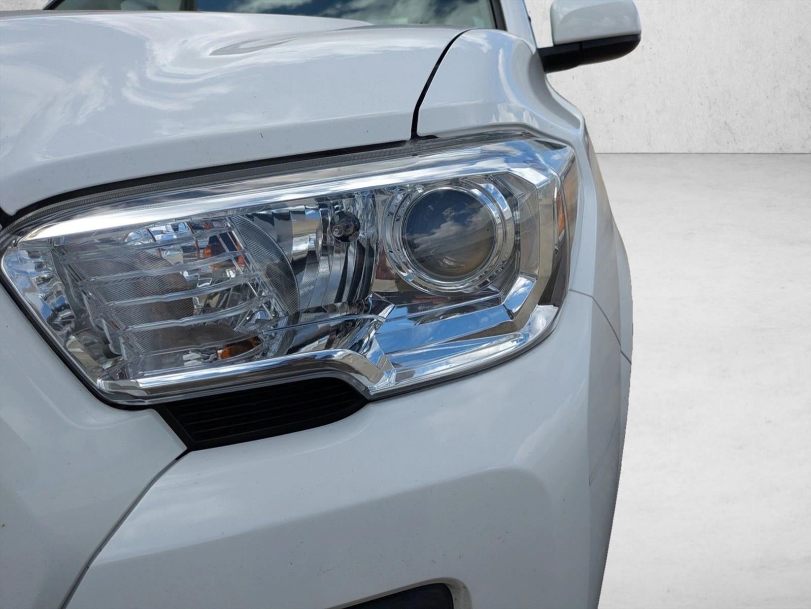 2022 Toyota Tacoma 2WD 2WD SR5 Access Cab 6' Bed I4 AT (Natl)