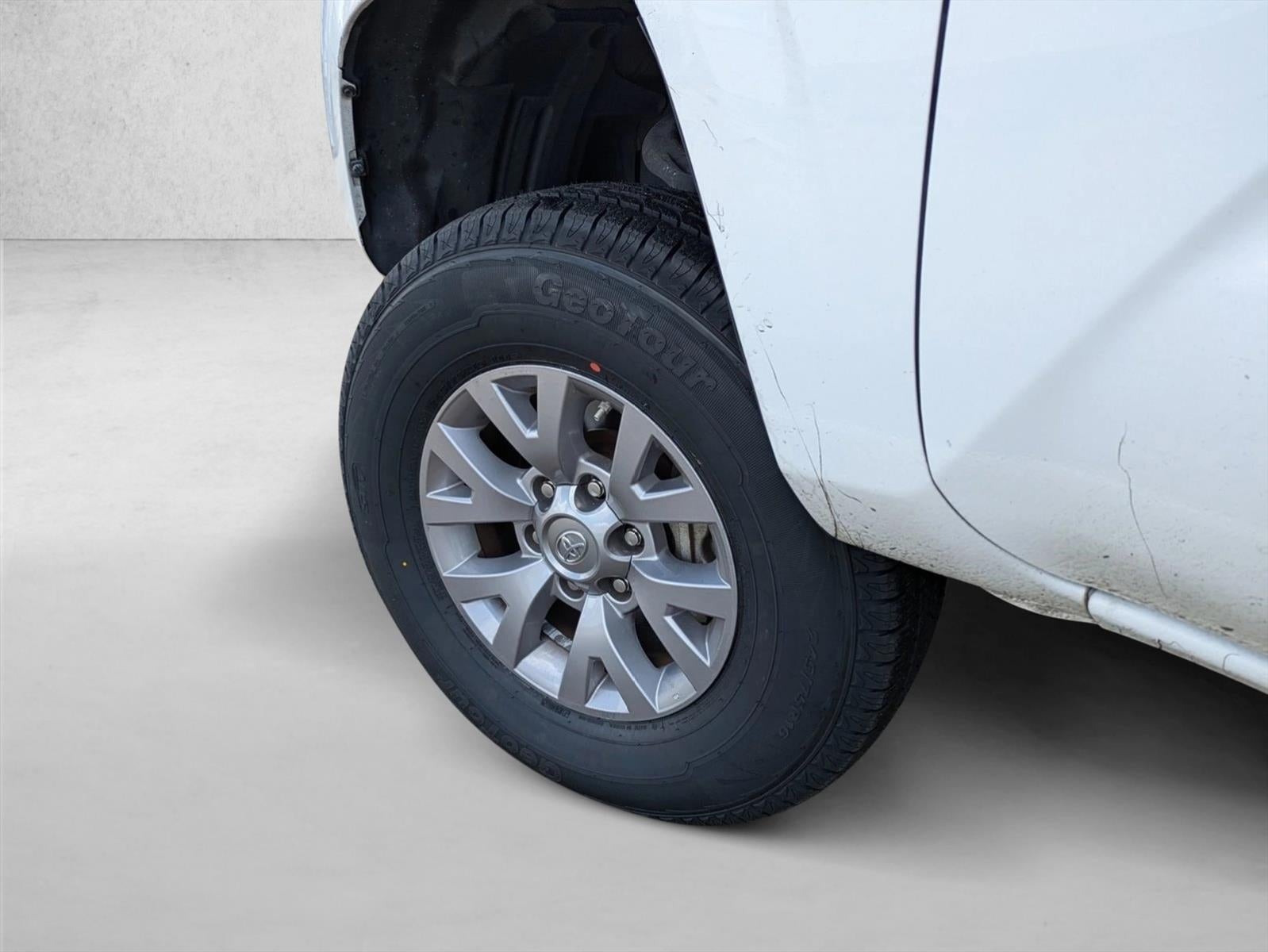 2022 Toyota Tacoma 2WD 2WD SR5 Access Cab 6' Bed I4 AT (Natl)