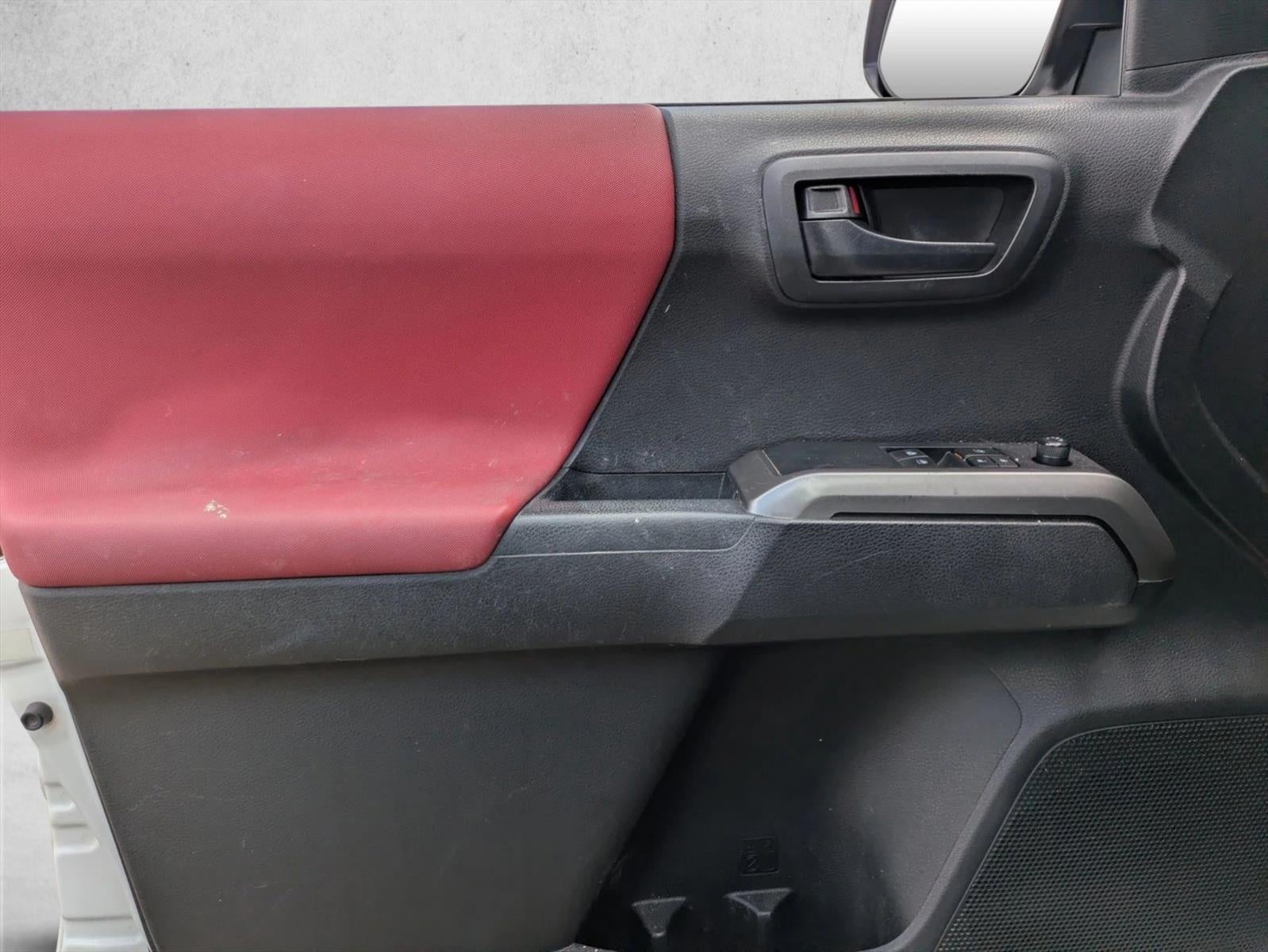 2022 Toyota Tacoma 2WD 2WD SR5 Access Cab 6' Bed I4 AT (Natl)