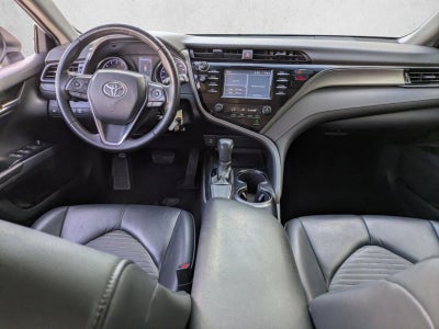 2019 Toyota Camry SE Auto (SE)