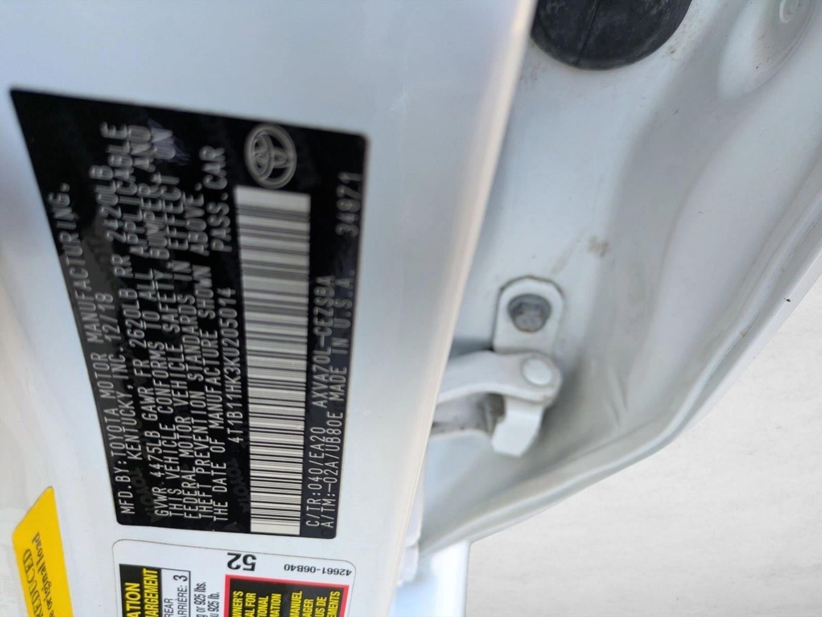 2019 Toyota Camry SE Auto (SE)