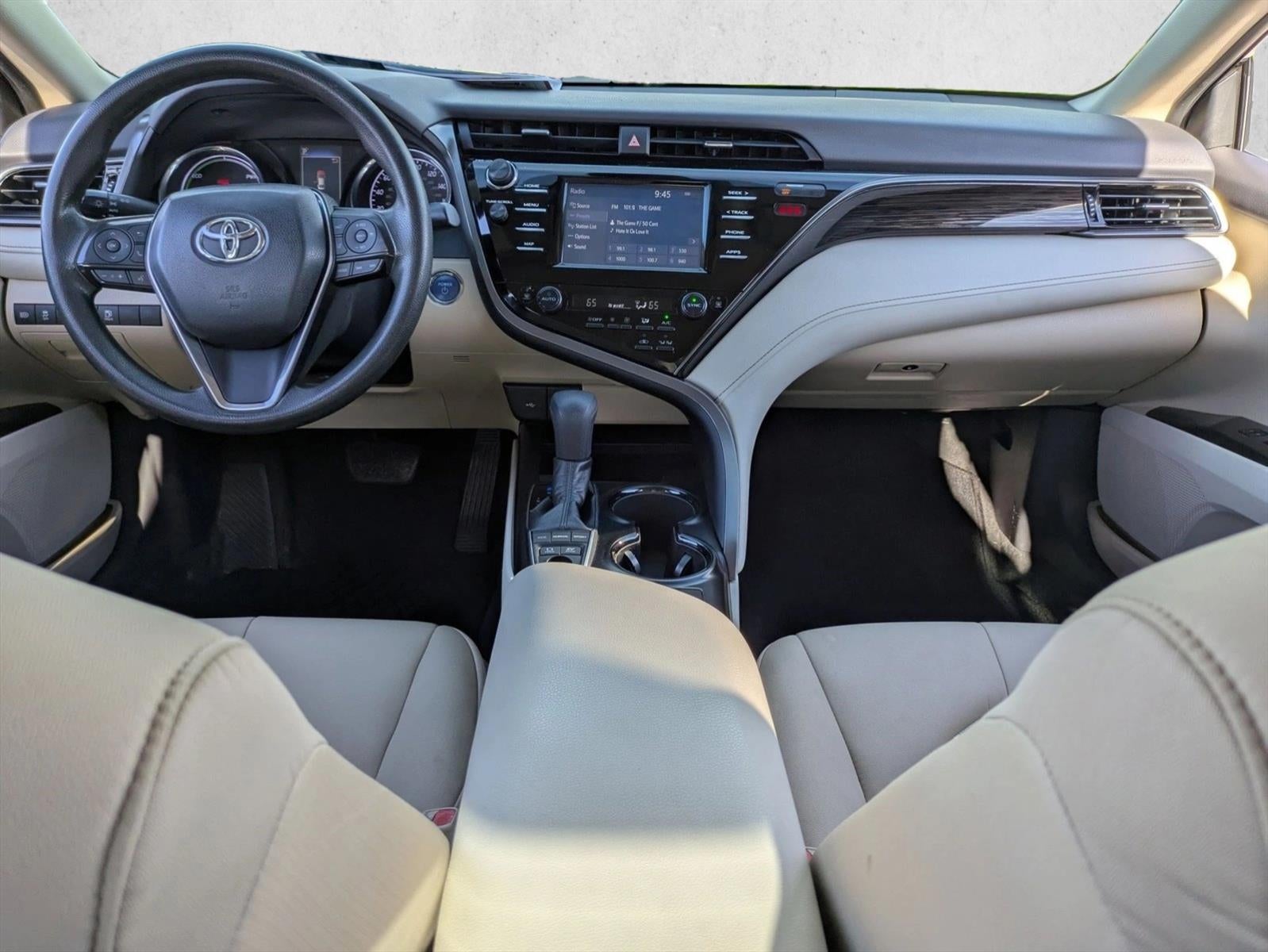 2019 Toyota Camry Hybrid LE CVT (Natl)