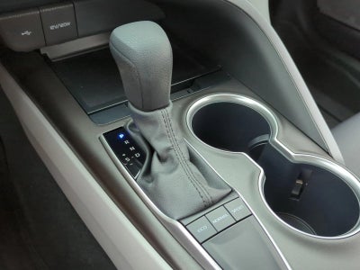 2023 Toyota Camry LE Auto (SE)