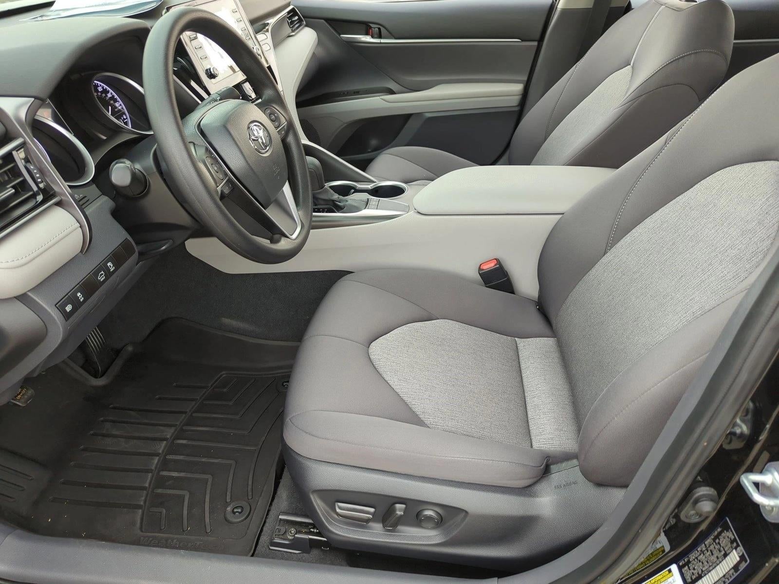 2023 Toyota Camry LE Auto (SE)