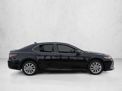 2023 Toyota Camry LE Auto (SE)