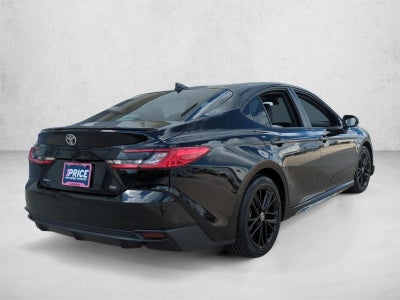 2025 Toyota Camry SE (Natl)