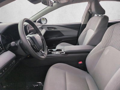 2025 Toyota Camry LE (SE)