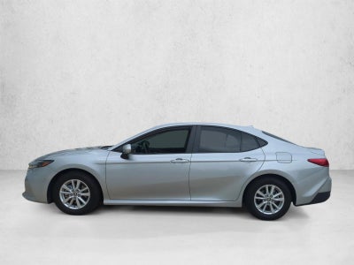 2025 Toyota Camry LE (SE)