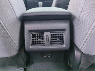 2025 Toyota Camry LE (Natl)